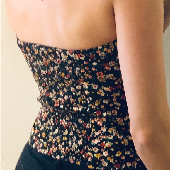 Strapless zip up corset-like top - Picture 4 of 8